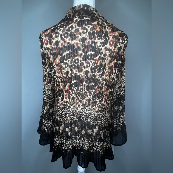 Dressbarn Animal Print Pleated Blouse - 1X - Picture 2 of 15